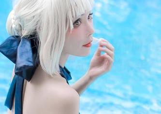 我怎么觉得Kitkat Cosplay的豹纹写真集在无声地挑战大家的审美？